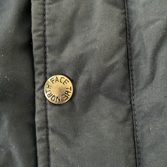 North Face Windbreaker - Picture 3 of 7